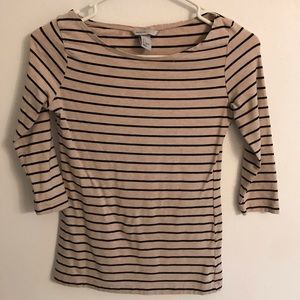 Tan and black 3/4 length sleeve